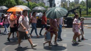 Calor extremo se instala en México: alerta por altas temperaturas y radiación intensa