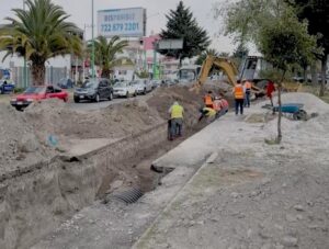 Avanza Gobierno local construcción de colector pluvial en avenida Vicente Guerrero
