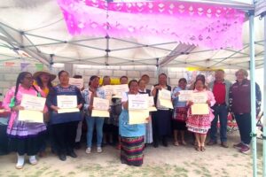 Refuerza Ricardo Moreno compromiso con mujeres indígenas con acciones de bienestar y empoderamiento