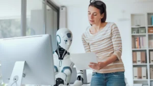 De ingenieros a poetas: los trabajos que impulsa la inteligencia artificial en México