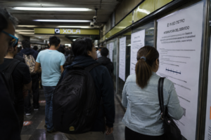 Metro cierra cuatro estaciones y tráfico satura principales avenidas de CDMX
