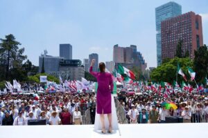 Sheinbaum advierte sobre injerencia extranjera y defiende la soberanía nacional