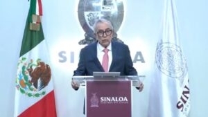 Departamento de Justicia acorrala a Rocha Moya; pide licencia en Sinaloa