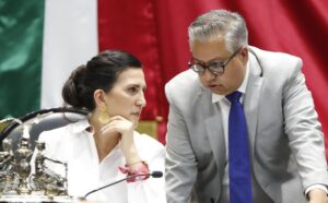 Kenia López Rabadán defiende la transparencia en la renovación del INE mexicano