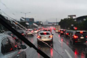 Tráfico y lluvias saturan vialidades de CDMX este 7 de julio