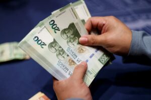 Pobreza laboral en México baja a 30.7 por ciento en primer trimestre