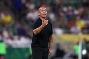 Sabri Lamouchi es despedido de Túnez tras goleada ante Suecia