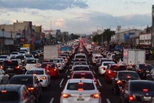 Tráfico y Metro CDMX operan bajo saturación estadística este lunes