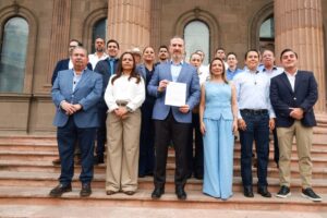 Alcaldes de Nuevo León exigen al Estado pago de adeudos millonarios