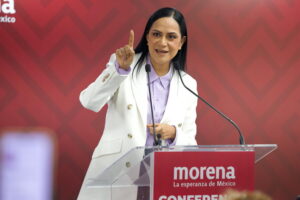 ¿Por qué Morena frena la renuncia obligatoria de sus diputados para 2027