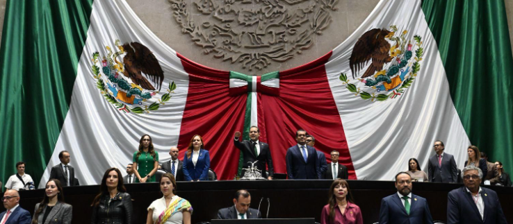 Integrantes de la Mesa Directiva en el pleno de la Cámara de Diputados durante la Sesión Preparatoria