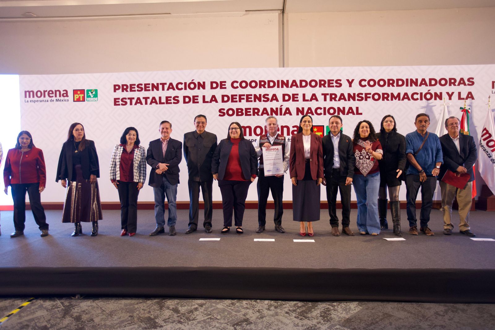 Santiago Nieto junto a dirigentes de Morena durante la presentación de coordinadores estatales