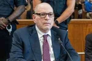 Harvey Weinstein es condenado a 15 años de prisión en Nueva York
