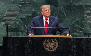 Donald Trump amenaza con “aniquilar” Irán durante discurso ante la ONU