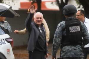 Ernesto Ruffo sostiene su inocencia tras salir del Altiplano